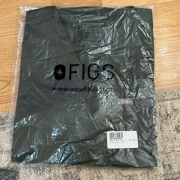 Figs Women's Catarina One-Pocket Scrub Top Moss Medium NWT - Picture 2 of 2